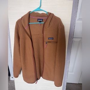 Woman’s Patagonia fleece jacket